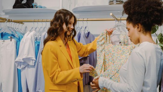 H&M lança e-commerce e abre loja no Brasil!