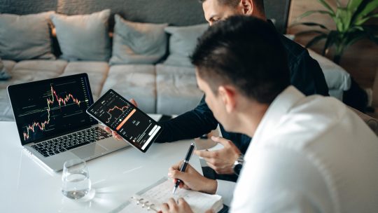 Marketplaces em Ascensão: Oportunidades e Riscos para Lojistas