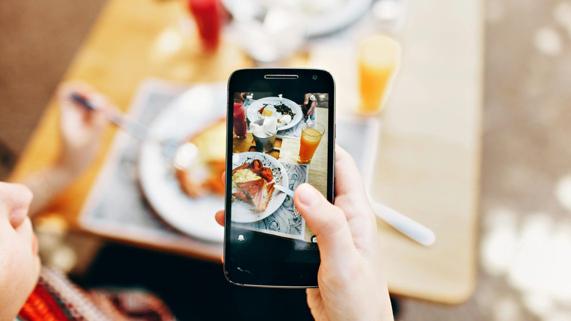 E-commerce de alimentos cresce com novas marcas e hábitos digitais