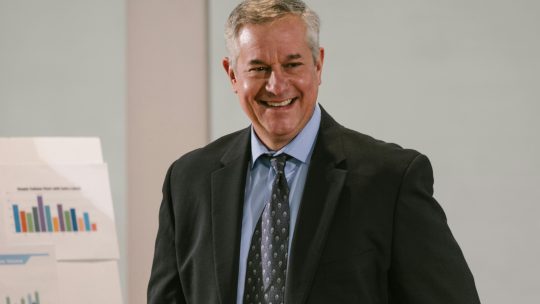 Wake anuncia parceria com o Vtrina para transformar a gestão de vendas multicanal no varejo online