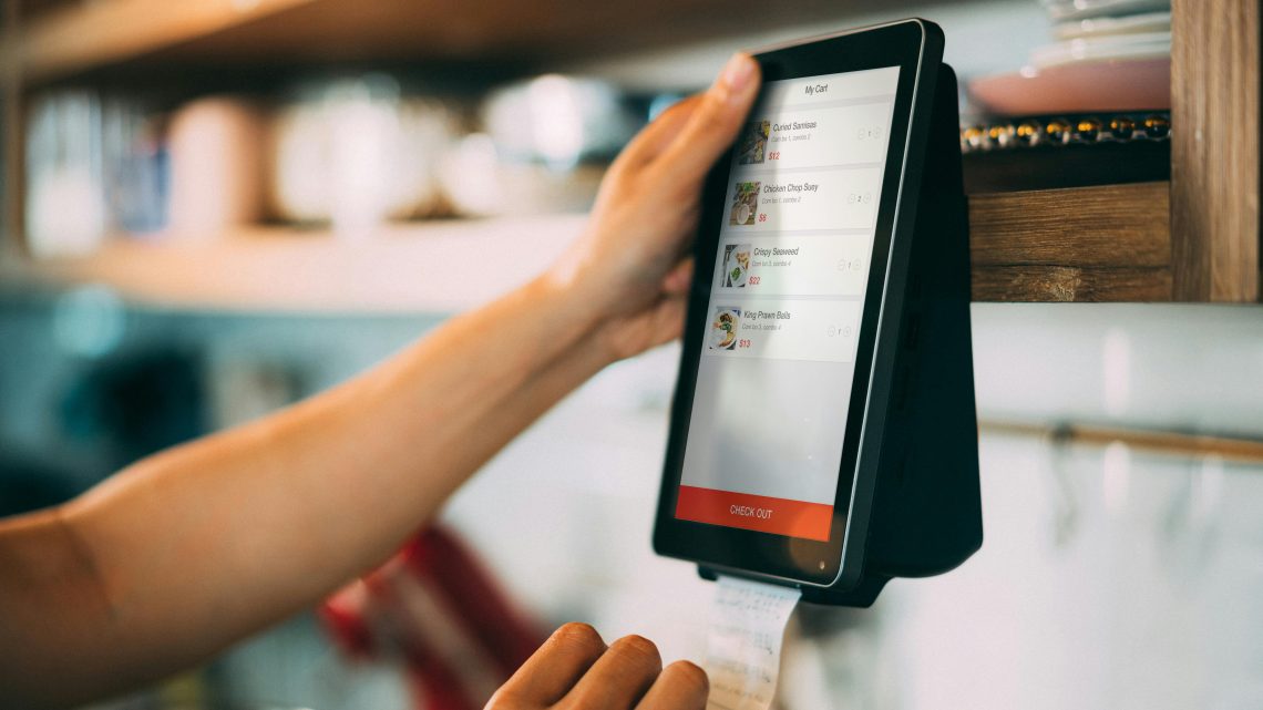 Plataformas digitais avançam e redesenham vendas na Black Friday 2025