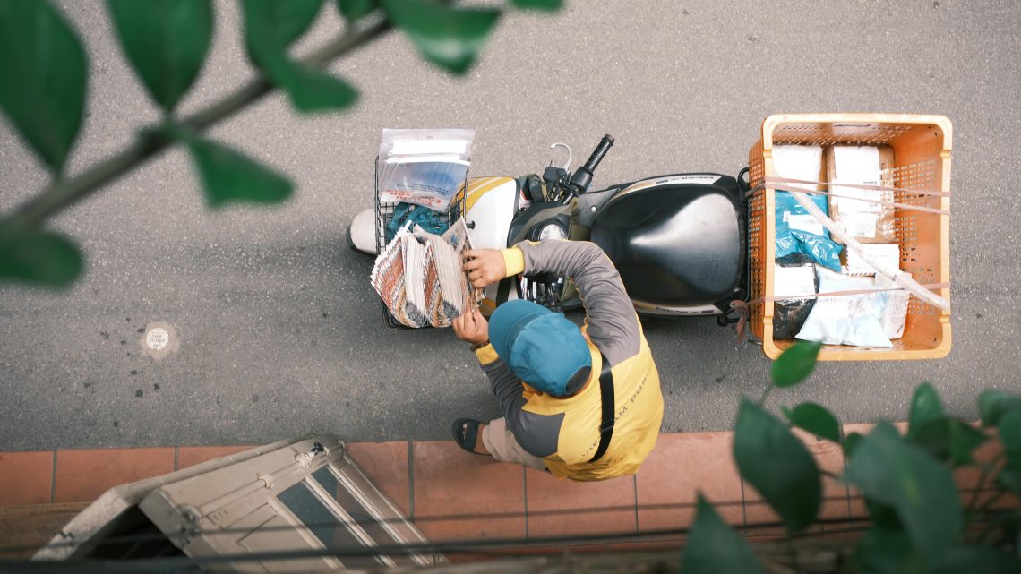 E-commerce avança e empurra Correios para fora do centro da logística nacional