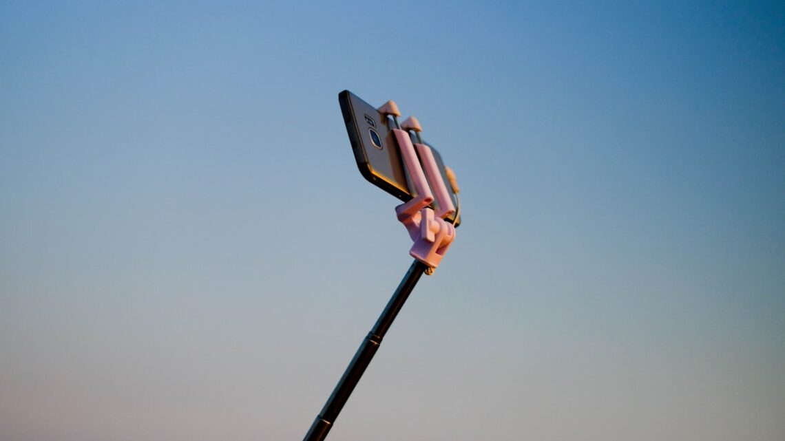 IA e Influenciadores Moldam as Compras na Black Friday de 2025