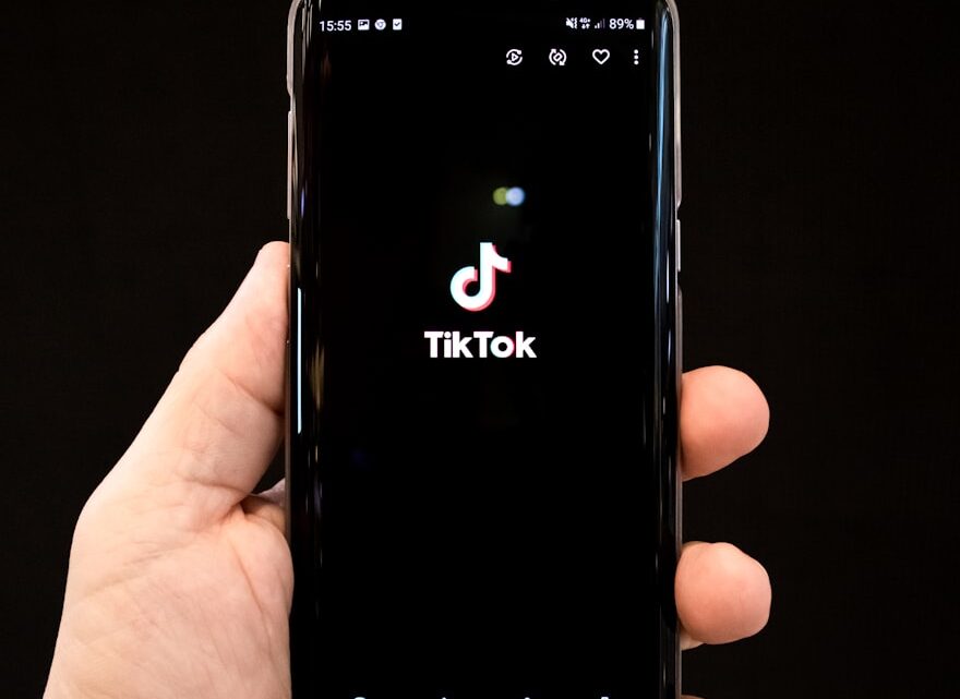 TikTok revoluciona o e-commerce e desafia marketplaces tradicionais