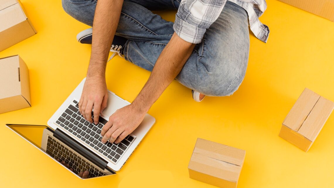 E-commerce brasileiro cresce 11,8% e movimenta R$ 381 bilhões em 2026