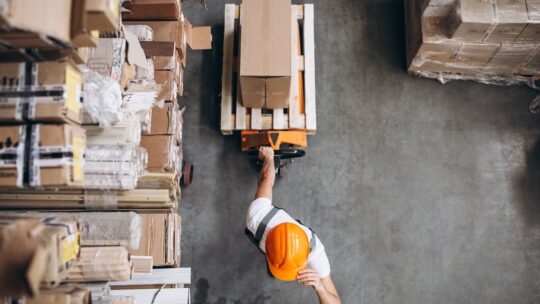 DHL amplia centros de distribuição para e-commerce no Brasil