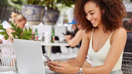 E-commerce brasileiro bate recorde histórico em movimentação comercial