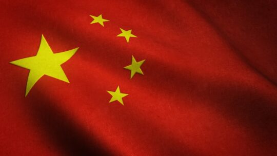 Invasão Chinesa no Brasil: Entenda o Impacto e Prepare sua Logística