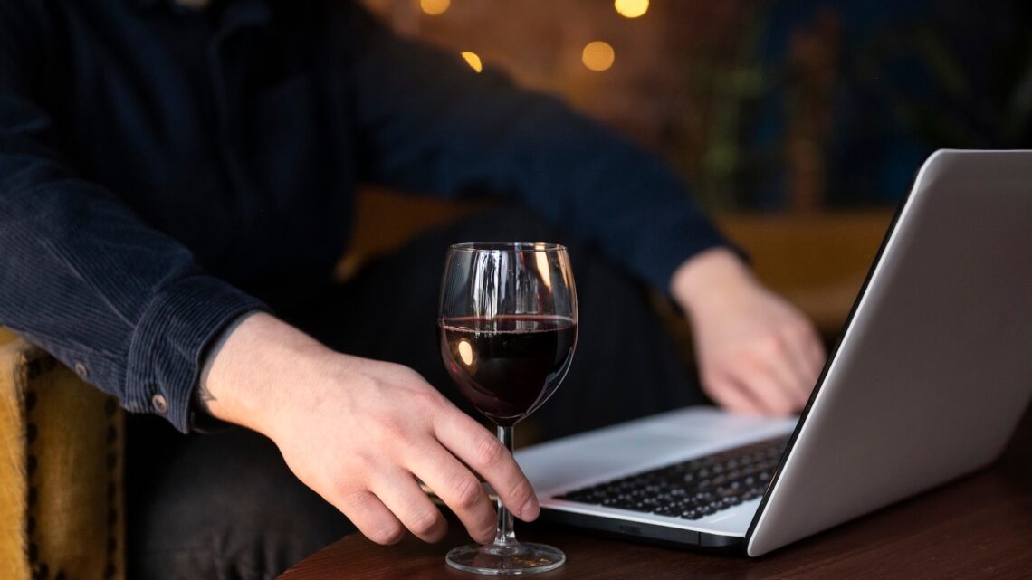 Experiência de Consumo Transforma Marca de Vinhos Jovens em Porto Alegre