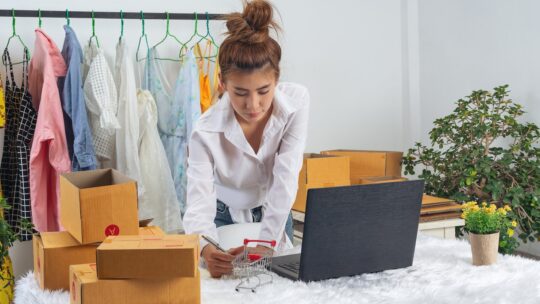Brasil registra abertura de mais de 195 mil empresas de entregas impulsionadas pelo e-commerce em 2026