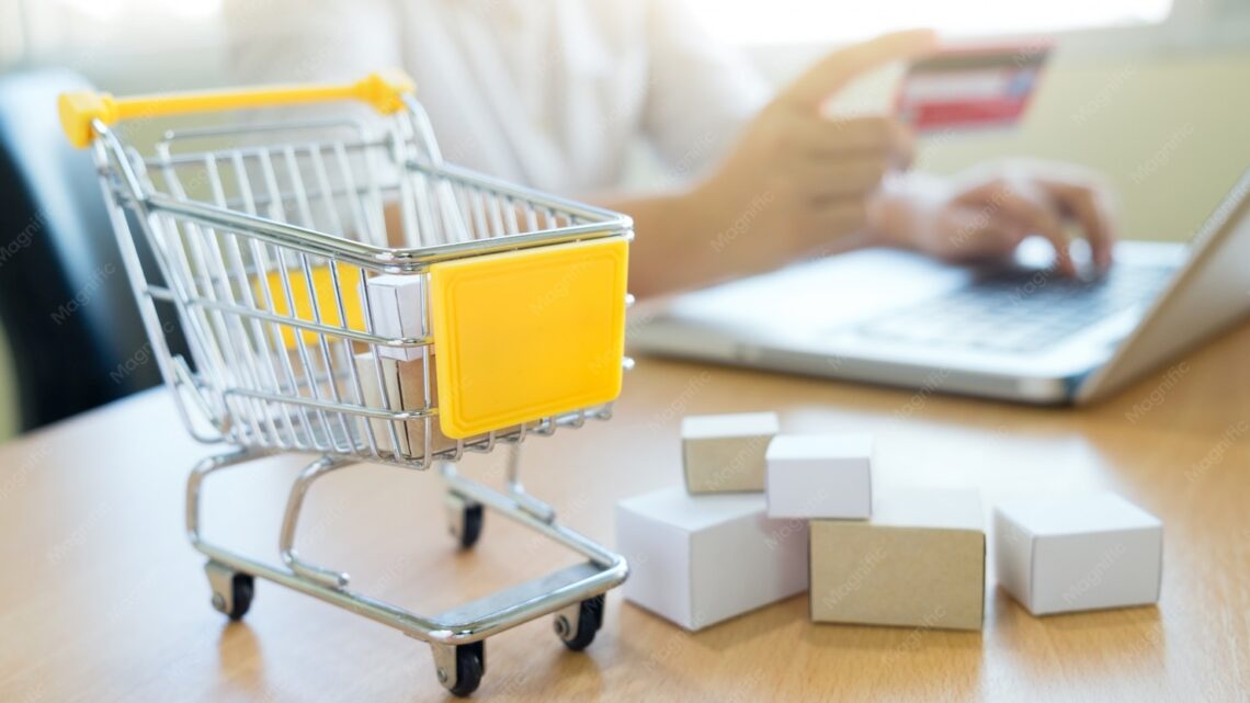 E-commerce já alcança 45,4% dos lares brasileiros e amplia disputa por novos consumidores