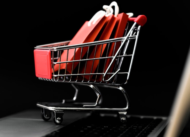 Com 139 milhões de consumidores, e-commerce brasileiro ganha novos canais de compra